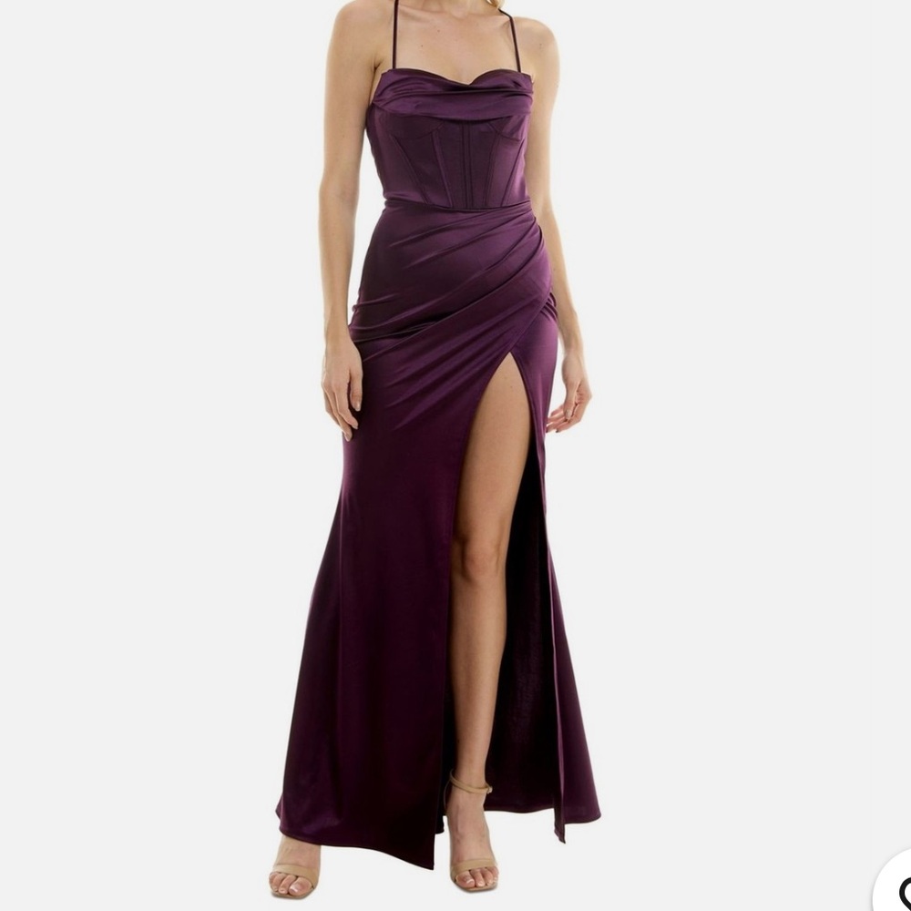 Speechless Women's Deep Purple formal long Dress